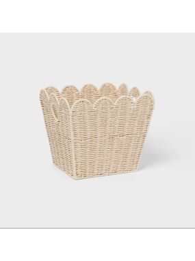 Large Woven Scallop Kids' Storage Basket - Pillowfort